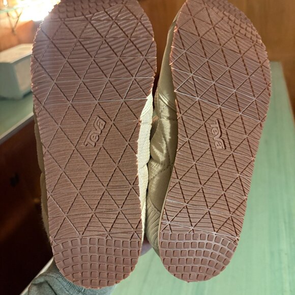 MINT Womens Teva ReEmber Slip On Slippers 1125471 Shoes Size 9 - Picture 8 of 9